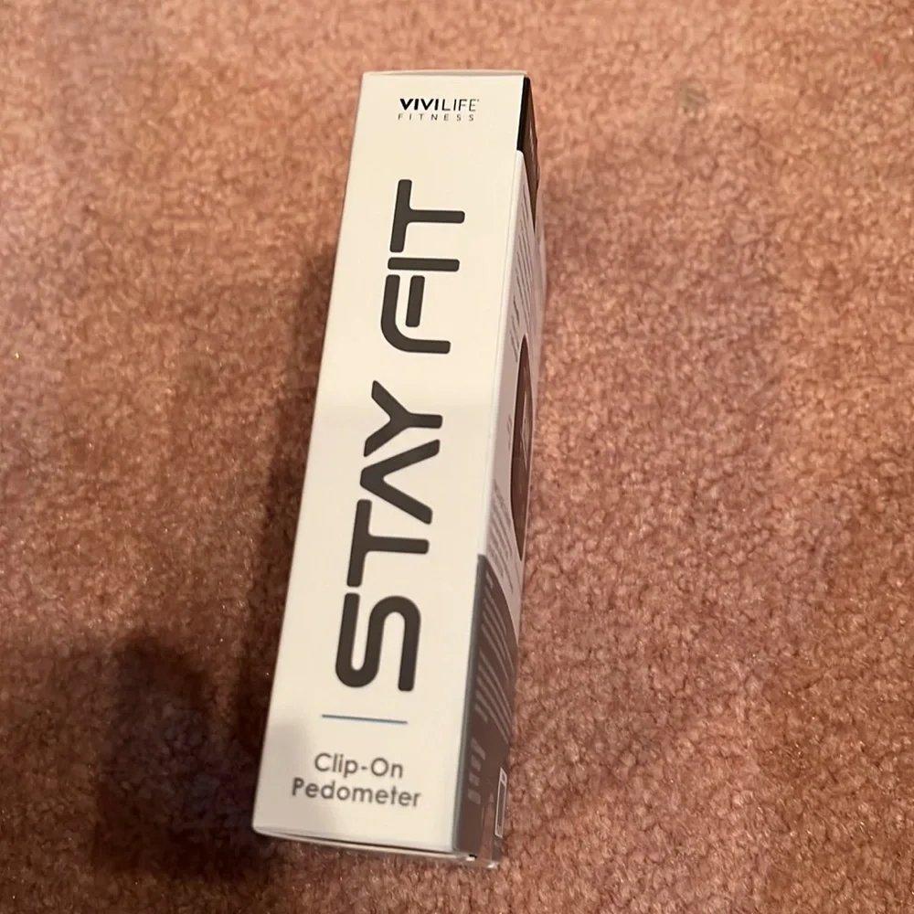 NWT ViviLife Fitness Clip On Pedometer Stay Fit Stay Fit